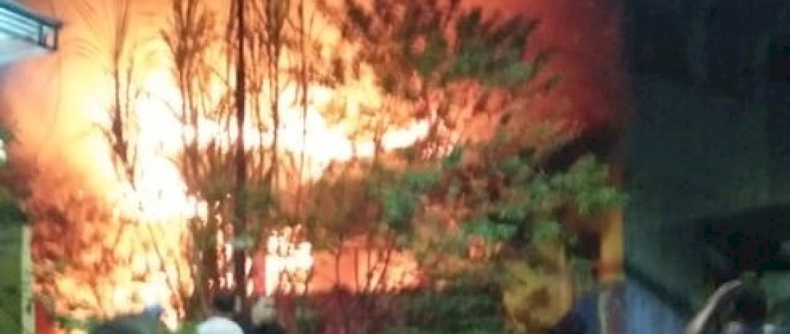 Kebakaran di Buki Hartako Indah