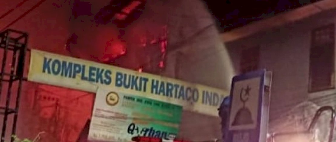 Kebakaran di Buki Hartako Indah
