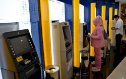 Hore ! Pengenaan Tarif Cek Saldo dan Tarik Tunai ATM Link Batal 