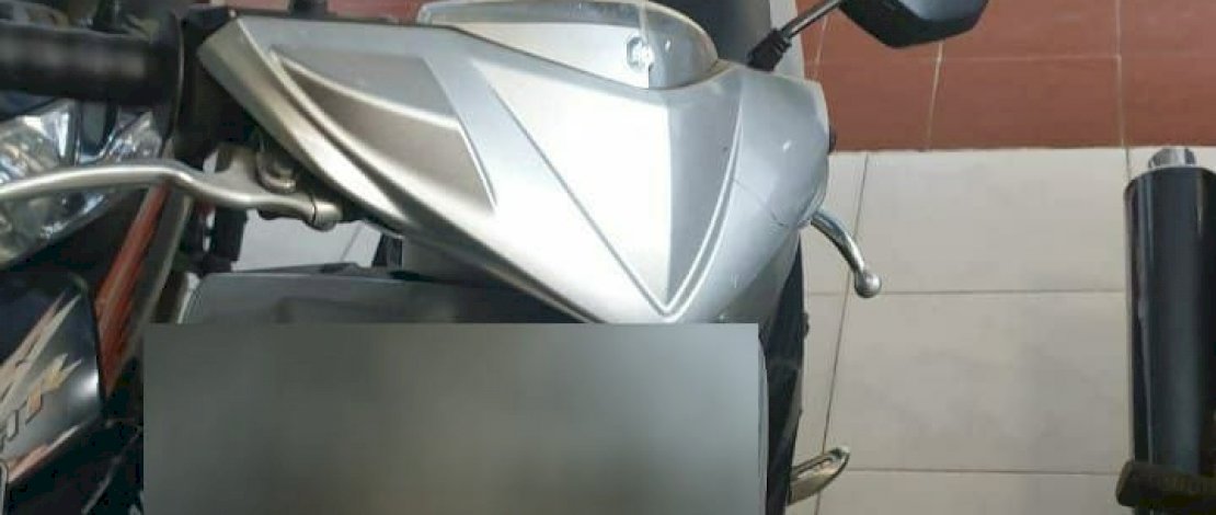 Pelaku dan barang bukti.