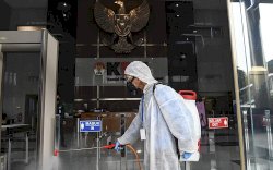 Kasus Covid-19 Melonjak, Pemerintah Pertimbangkan Lockdown Seluruh Kementerian