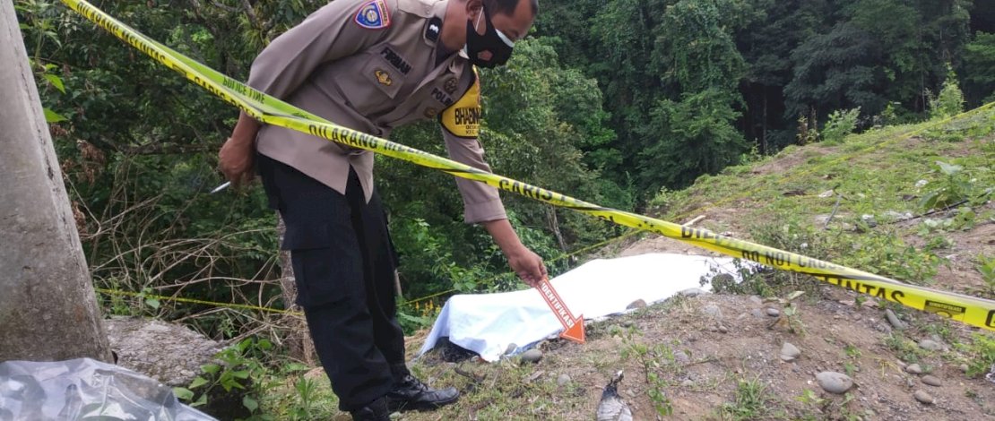 Lokasi penemuan jasad korban yang terbakar, serta konferensi pers di Mapolda Sulsel.
