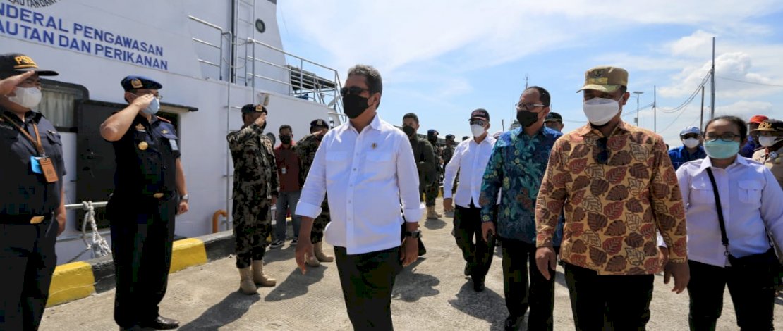 Dampingi Menteri Trenggono, Wali Kota Danny Pomanto Sebut Untia Pelabuhan Potensial