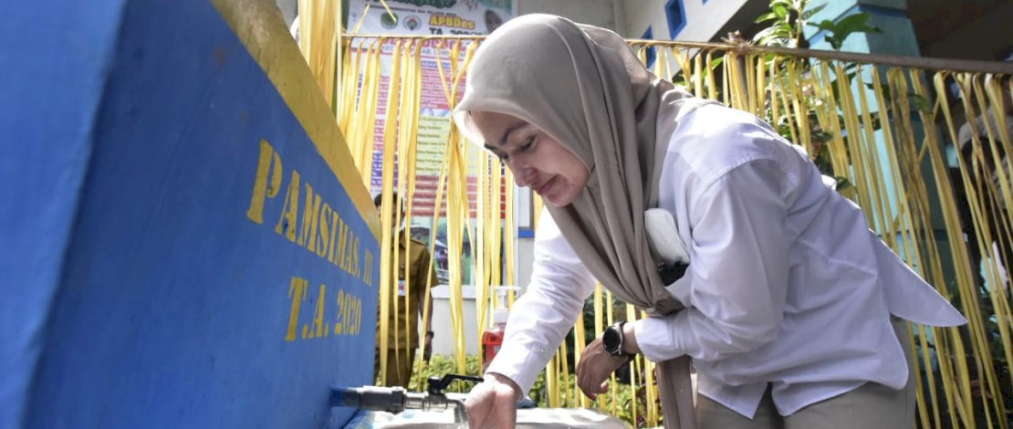 328 Jiwa Warga Desa Dodolo Lutra Sudah Bisa Nikmati Air Bersih 328 Jiwa Warga Desa Dodolo Lutra Sudah Bisa Nikmati Air Bersih