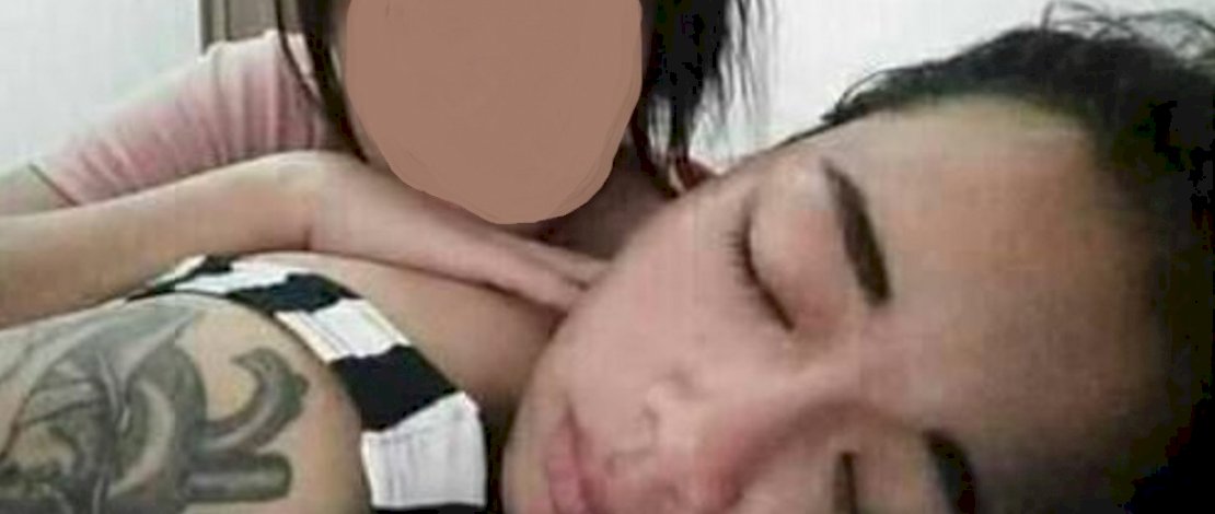 Lala dan pelaku pembunuhan Rian saat dihadirkan di Aula Mapolda Sulsel.