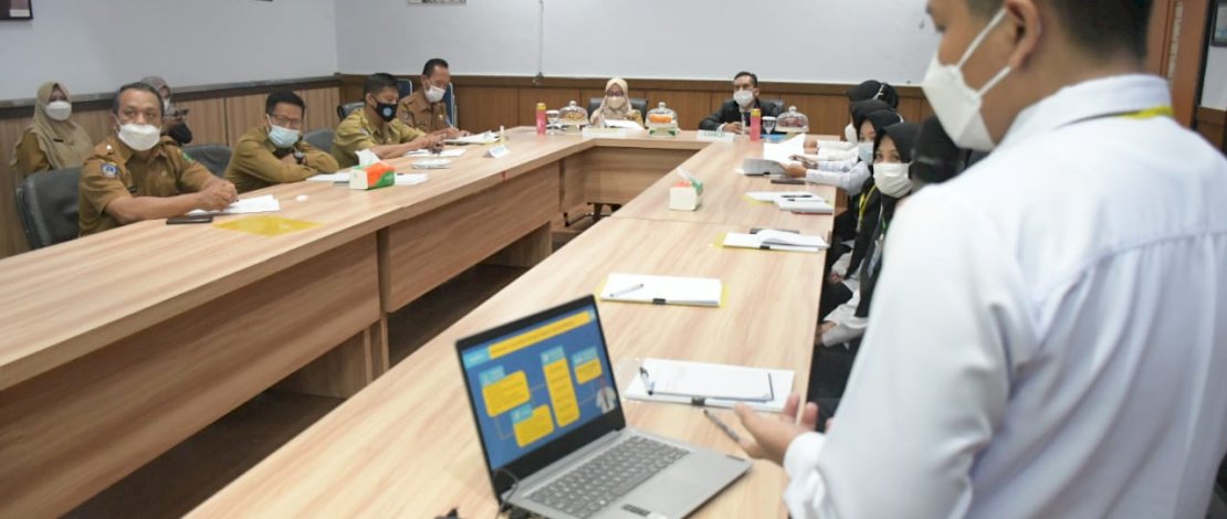 Bupati Lutra, Indah Putri Indriani menjadi penguji Latsar CPNS.