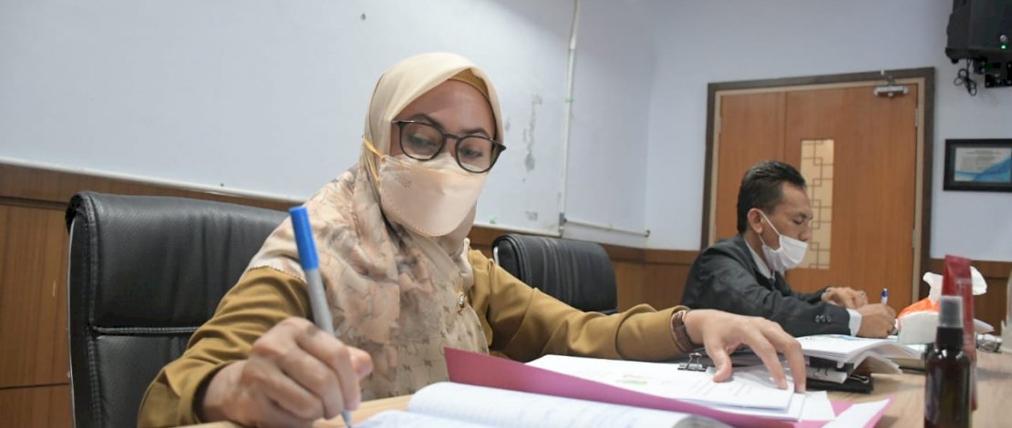 Bupati Lutra, Indah Putri Indriani menjadi penguji Latsar CPNS.