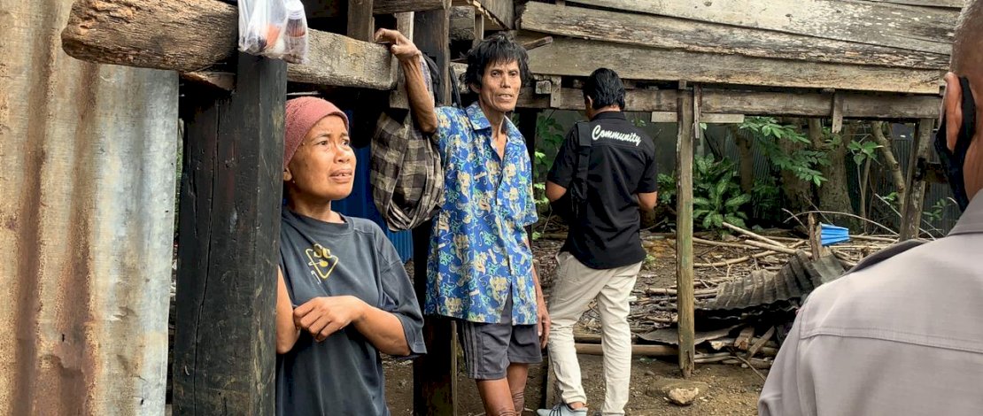 Miris! BAZNAS, Brimob dan Kodim 1407 Bone Bersinergi Bedah Rumah Warga Yang Hampir Rubuh