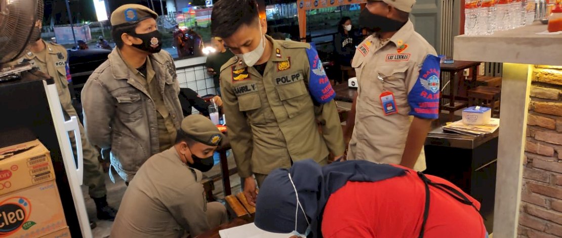 Apel Satgas Raika di halaman kantor Camat  Biringkanaya, Makassar, Senin malam.