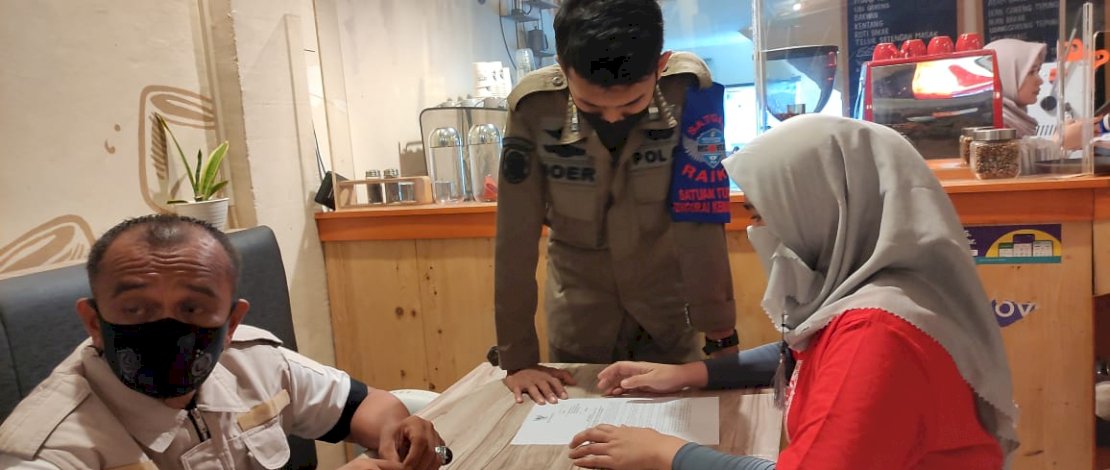 Apel Satgas Raika di halaman kantor Camat  Biringkanaya, Makassar, Senin malam.