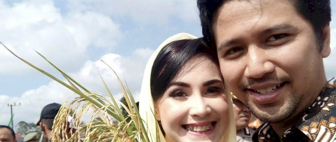 Wah, Arumi Bachsin Hidup Sederhana Sejak Jadi Istri Pejabat; Tak Ingin Pakai Barang Branded dan Pilih Produk Buatan UMKM Wah, Arumi Bachsin Hidup Sederhana Sejak Jadi Istri Pejabat; Tak Ingin Pakai Barang Branded dan Pilih Produk Buatan UMKM