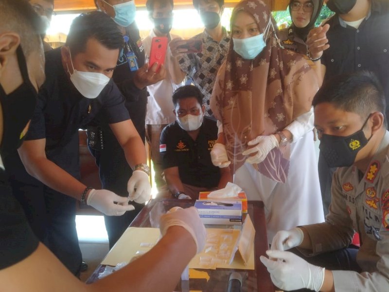Jelang Hari Bhayangkara, Kapolres Luwu Musnahkan 90,43 Gram Sabu