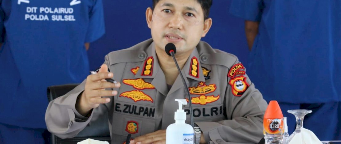 Barang bukti illegal fishing dan pelakunya dihadirkan di Mako Dit Polair Polda Sulsel, Jl Ujung Padang, Makassar.