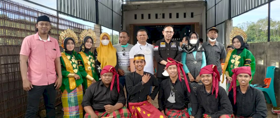 Andi Akmal Pasluddin pada acara bimtek petani di Sengempalie, Bone.