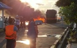 Kapal Pengangkut Sembako Terbakar di Pelabuhan Bajoe, Dua ABK Mengalami Luka Bakar 80 Persen