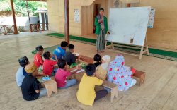 Pengabdian Umar di Kampung Mualaf Makula Pinrang