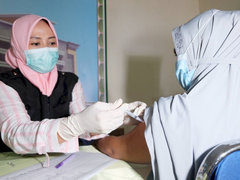 Jokowi Mengakhiri PPKM, Kasus Covid-19 Meningkat Menjadi 366 Kasus 