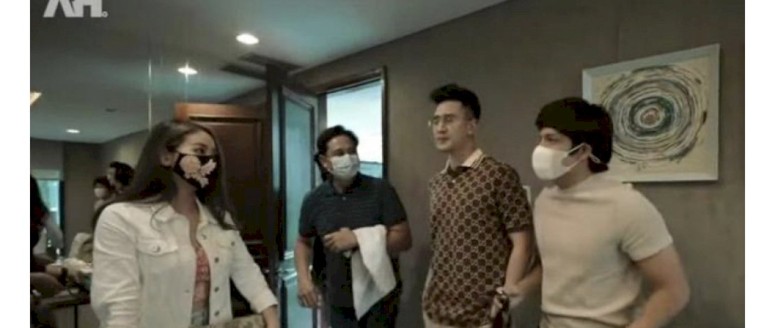 Verrel Bramasta Boyong Natasha Wilona ke Rumah Barunya, Apakah Mereka Balikan? Verrel Bramasta Boyong Natasha Wilona ke Rumah Barunya, Apakah Mereka Balikan?