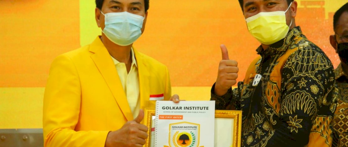 Wakil Sekretaris Golkar Sulsel, Zulham Arief bersama Airlangga Hartarto dan Azis Syamsuddin.