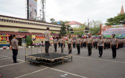 Pimpin Upacara Kenaikan Pangkat Personel, Ini Pesan Kapolrestabes Makassar