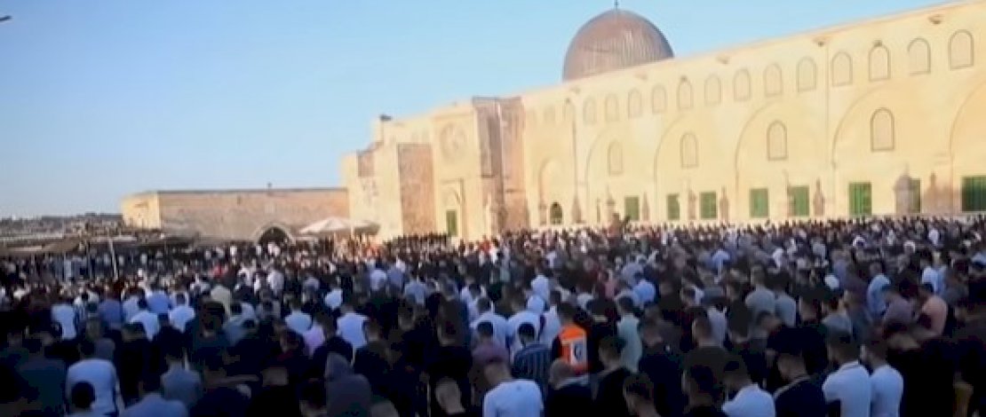 Umat Muslim Tetap Laksanakan Shalat Idulfitri di Masjid Al-Aqsa
