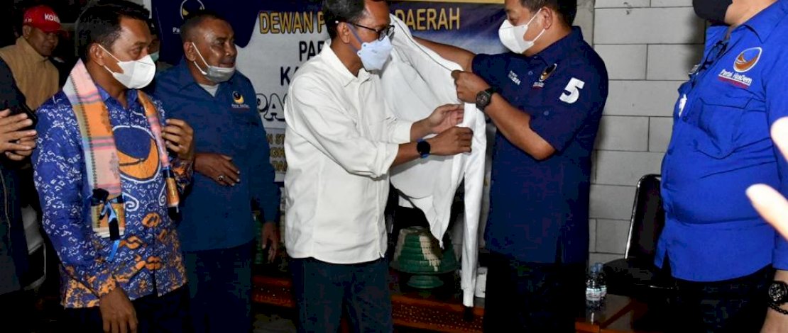 Road Show NasDem Sulsel Berlanjut di Jeneponto, Kukuhkan Paris Yasir Jadi Ketua dan Dapat Hadiah Ambulans