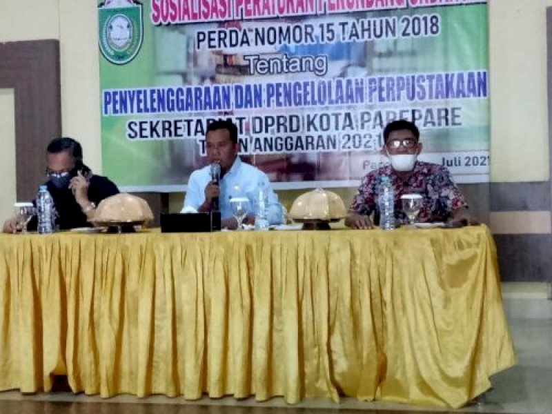 Legislator PAN Parepare Ibrahim Suanda Gelar Sosialisasi Perda Penyelenggaraan dan Pengelolaan Perpustakaan