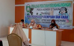 Gelar Sosialisasi Perda, Anggota Komisi II DPRD Parepare Hariani Paparkan Tujuan Perda Perlindungan Perempuan dan Anak