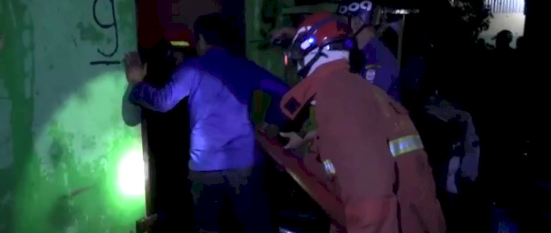 Kebakaran di Jl Pelita Raya, Makassar dini hari tadi.