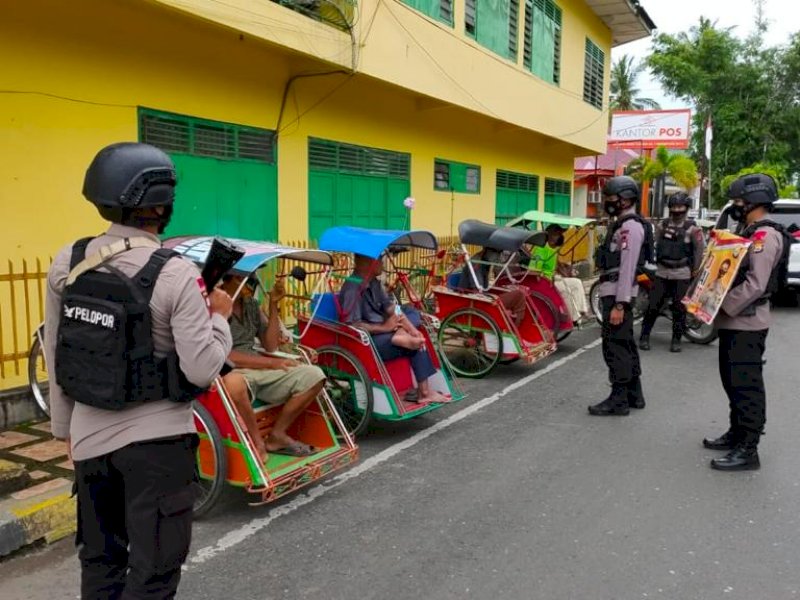 Ini yang Dilakukan Brimob Bone untuk Cegah Penyebaran Covid-19