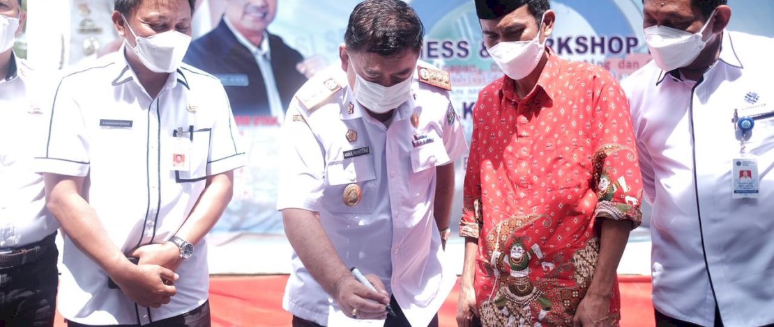 Sekertaris Daerah Provinsi Sulsel, Abdul Hayat Gani, mewakili Plt Gubernur Sulsel meresmikan gedung pelatihan Komunitas BLK FSPBI dan KSN di Kabupaten Maros.