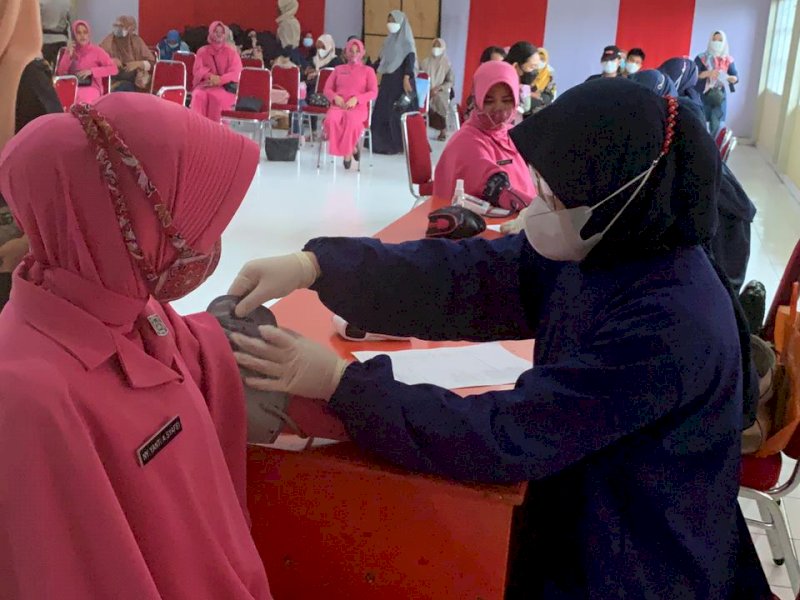Dukung Program Pemerintah, Brimob Bone Kembali Gelar Vaksinasi Di Mako Yon C Pelopor