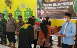 Terapkan Protokol Kesehatan yang Ketat, Bupati Lutra Indah Hadiri Wisuda Santri TPA di Mappedeceng 
