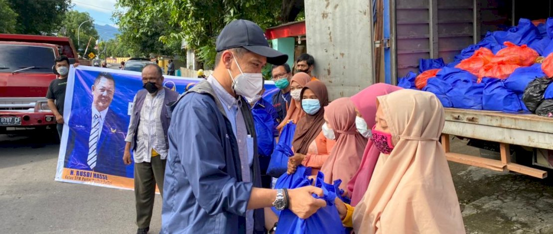 NasDem Sulsel Gerak Cepat Kirim Bantuan ke Jeneponto, Bantaeng, Sinjai yang Diterjang Banjir