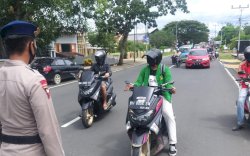 Hentikan Aktivitas, Hening Cipta untuk Korban COVID Juga Dilaksankan Personel Brimob Bone