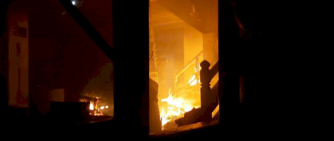 Kantor Perpustakaan Daerah Selayar Terbakar Kantor Perpustakaan Daerah Selayar Terbakar