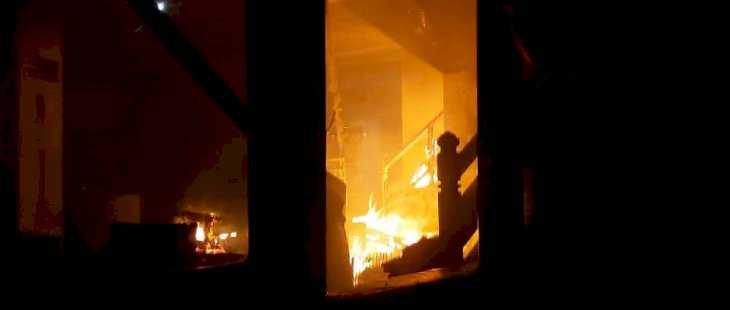 Kantor Perpustakaan Daerah Selayar Terbakar