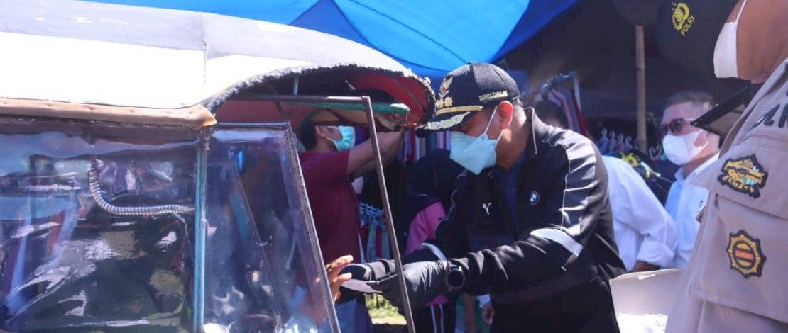 Bupati Takalar Longgarkan Aktivitas Pedagang dan UMKM Selama PPKM  