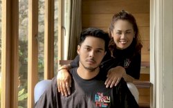 Elly Sugigi Hamil, Suaminya Tidak Percaya dan Hasil Test Pack Dilempar