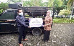 Pemda Lutra Terima Satu Ekor Sapi Kurban dari Bank Sulselbar Masamba