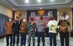 100 Paket Bantuan Sembako PPKM Darurat, Diluncurkan Kapolres Sinjai dan Dandim 1424 Hari Ini