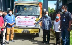 Dollah Mando Luncurkan Penyaluran Beras PPKM di Sidrap