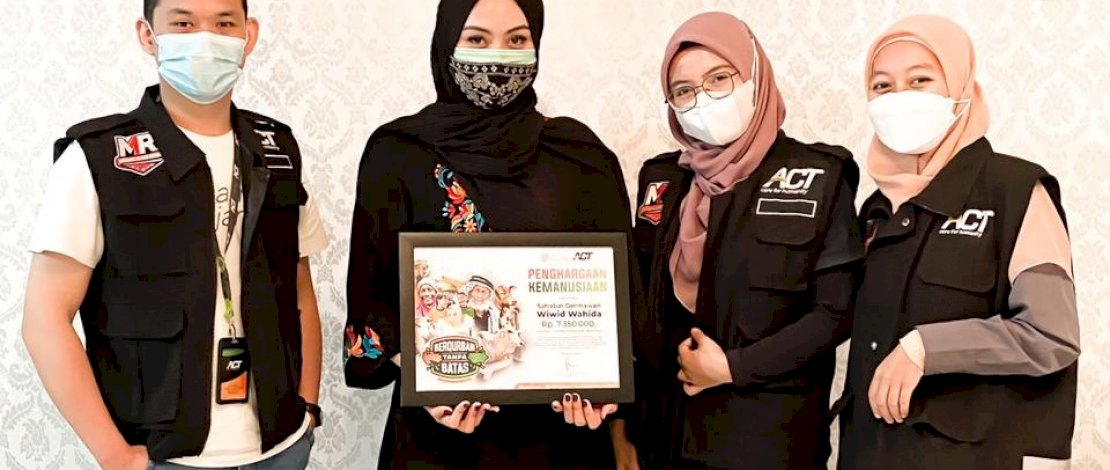 Influencer ikut mengampanyekan sedekah qurban ACT.