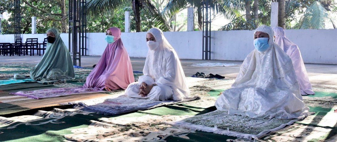 Bupati Luwu Utara Salat Idul Adha di Kediamannya dengan Jemaah Terbatas