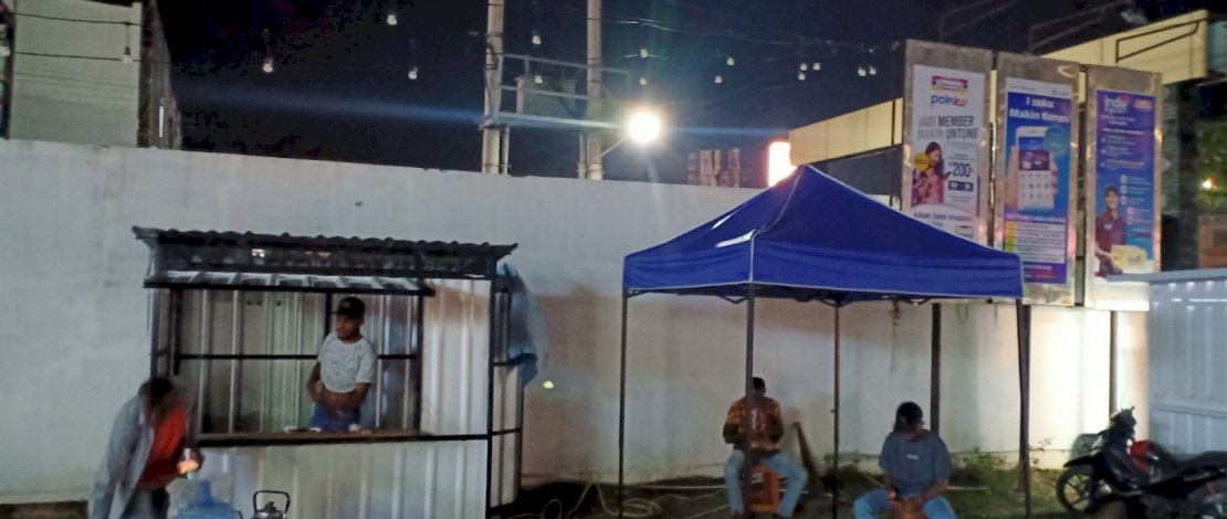 Mahasiswa Papua di Makassar Buka Usaha Gerobak Dengan Program UMKM