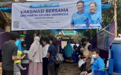 Percepat Kekebalan Komunal, Partai Gelora Kolaborasi Gelar Vaksinasi di Bekasi