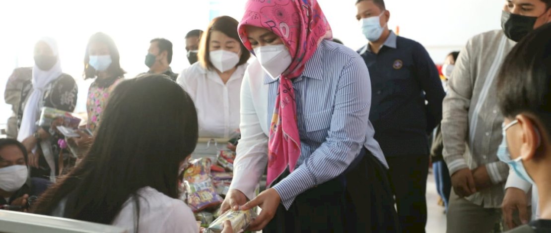 Wujudkan Indonesia Sehat, Fatmawati Rusdi Serukan Vaksinasi Anak