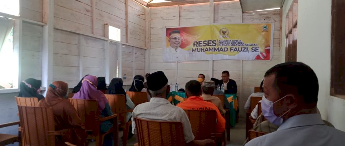 Suasana reses anggota DPR RI Muhammad Fauzi.