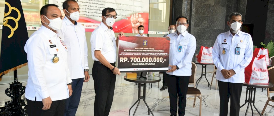 Bantu Masyarakat Bertahan Hidup di Tengah Pandemi, Kemenkumham Salurkan 46 Ribu Paket Sembako