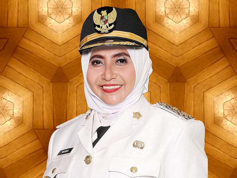 Foto Bu Wali dengan Pria di Atas Ranjang Hotel Viral, Begini Respons Suami